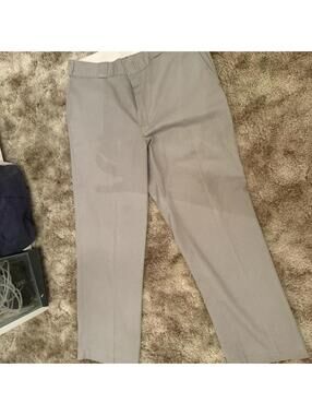 Tan Dickies straight leg trousers #dickies #tantrousers